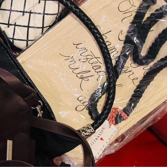 Holiday Deal Bundle - Picture 10 of 16